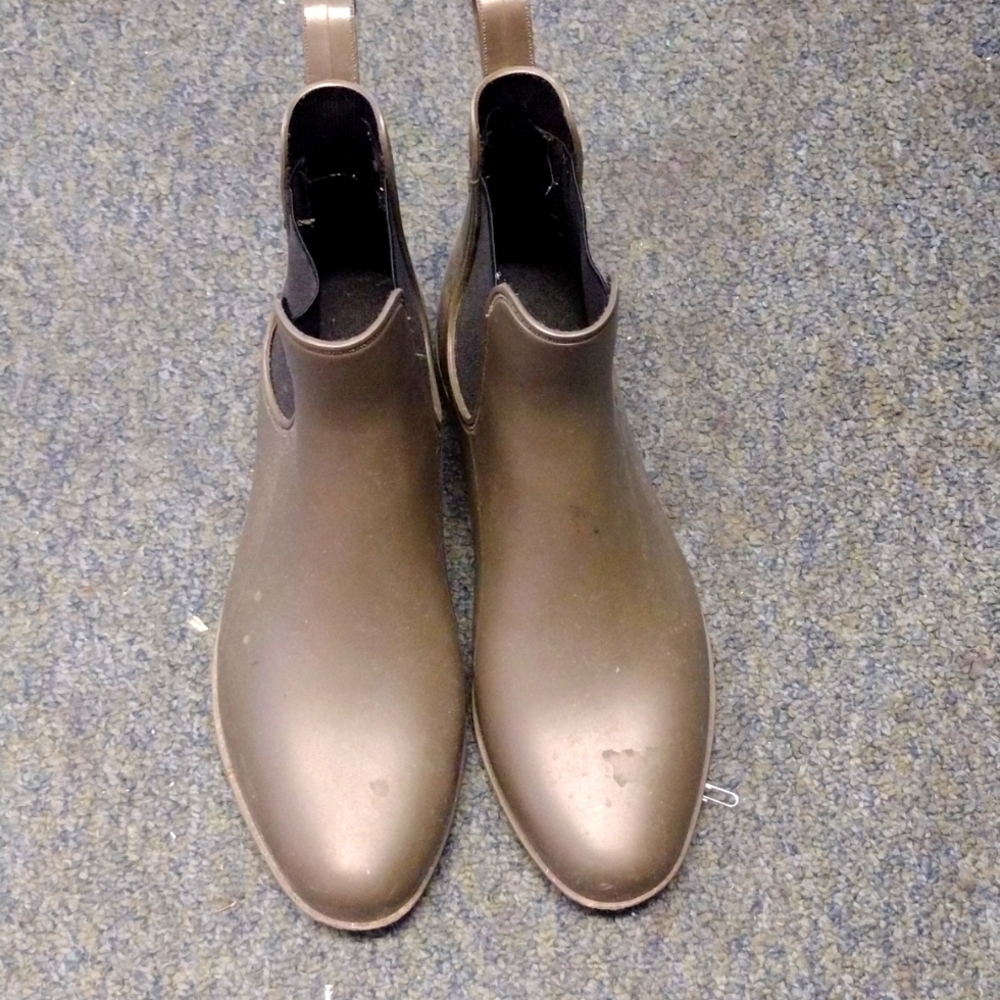 Rain boots